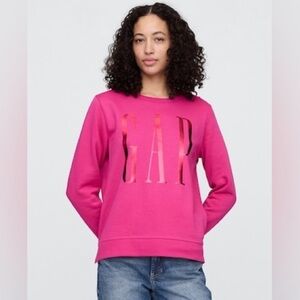 GAP Women's Relaxed Fit Pink Logo Sweatshirt